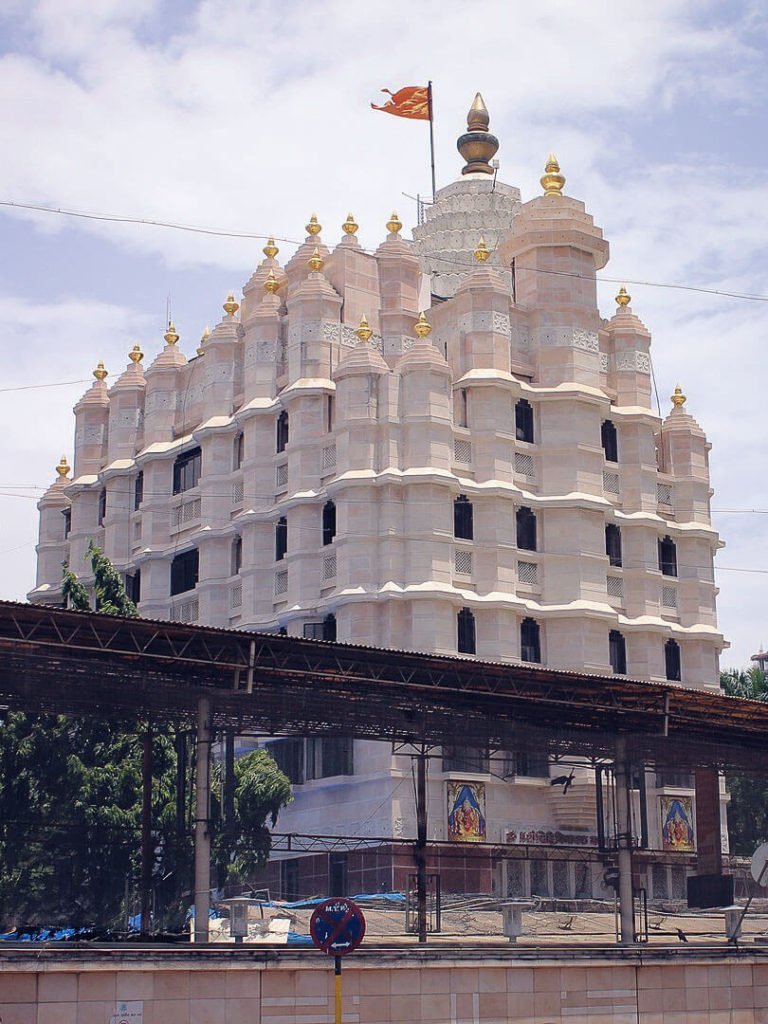 Shri Siddhivinayak Mandir outside view