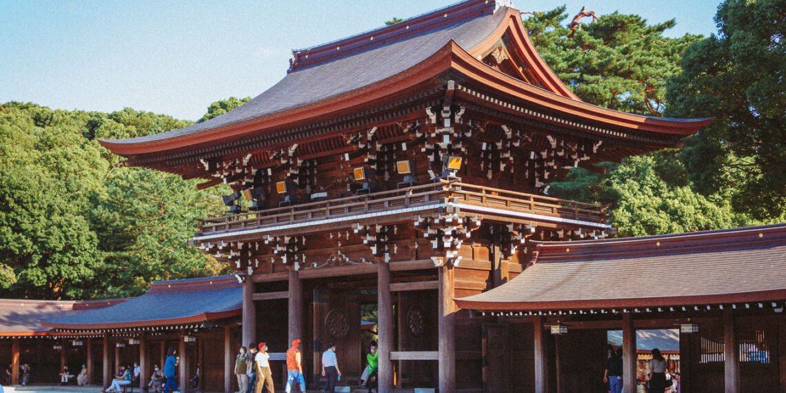 Meiji Jingu Shrine | Gloriando.com